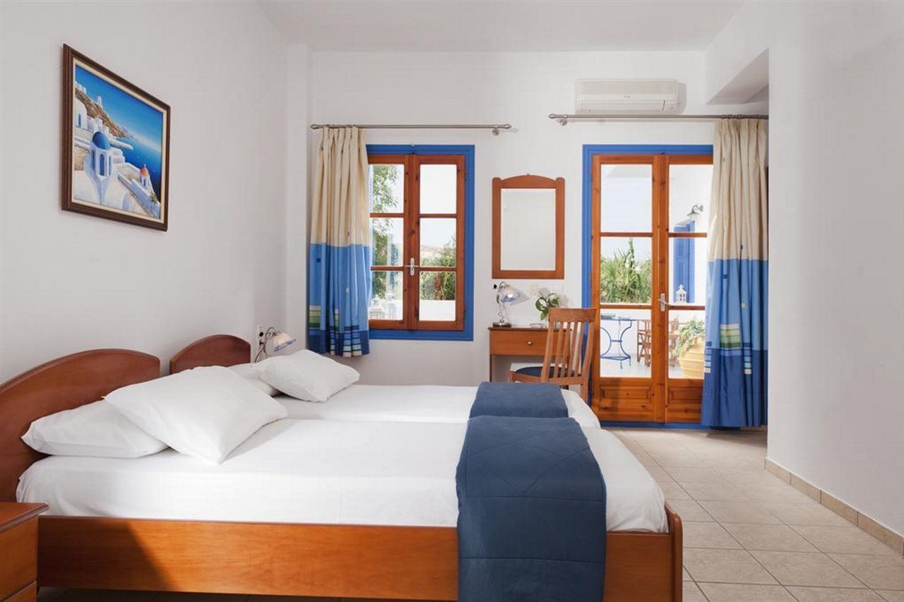 Hotel Eleni Adamantas  Ngoại thất bức ảnh